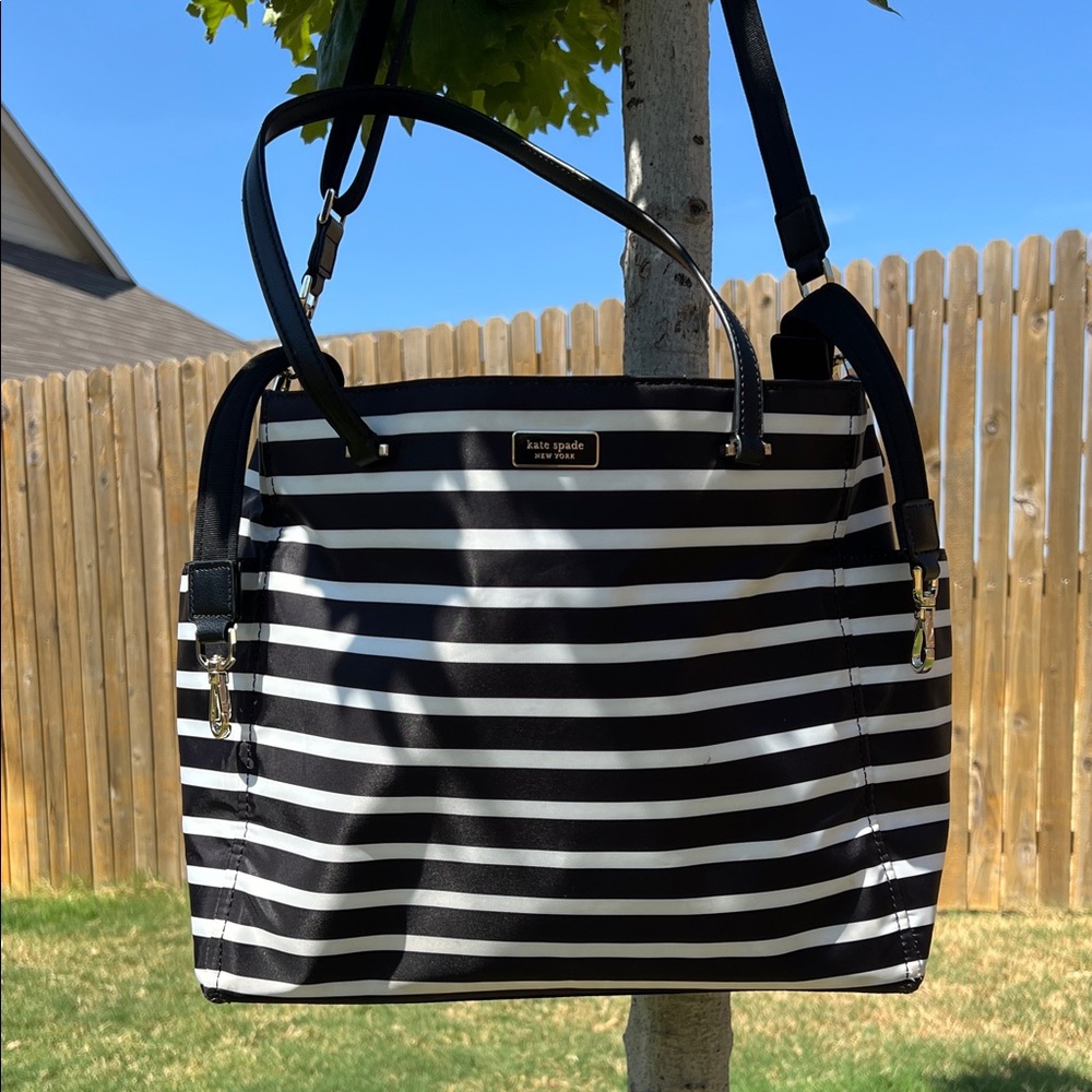 ✨Kate ♠️ Spade - Dawn Sailing Stripe Baby Bag Black & White✨